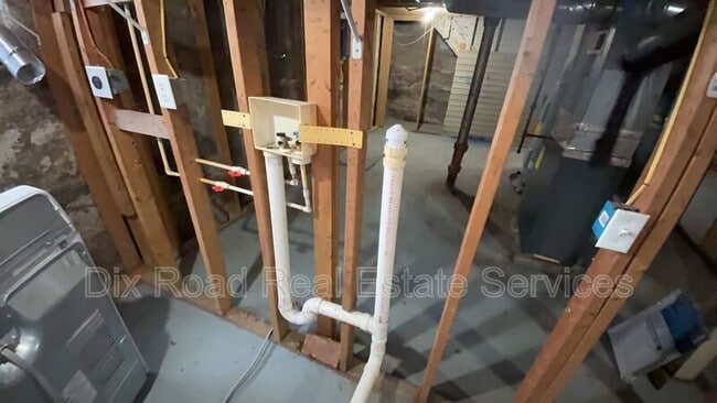 Building Photo - 821 Sixteenth Avenue