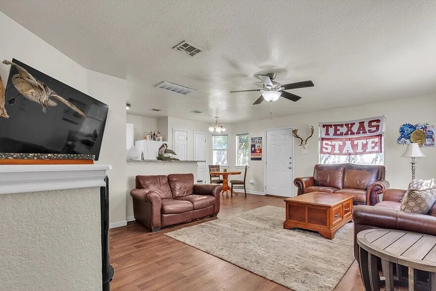 Living Space 1 - 899 Sagewood Trl