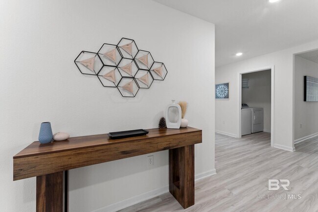 Building Photo - 15807 Laurelbrooke Lp