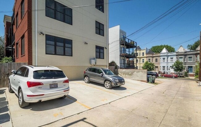 Building Photo - 3579 13th St NW