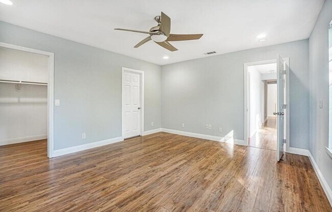 Building Photo - 24121 El Tiradore Cir
