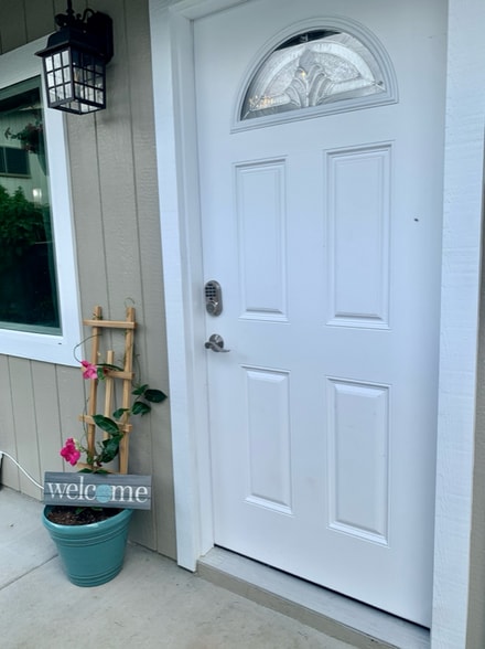 Building Photo - 451 Lanae Way