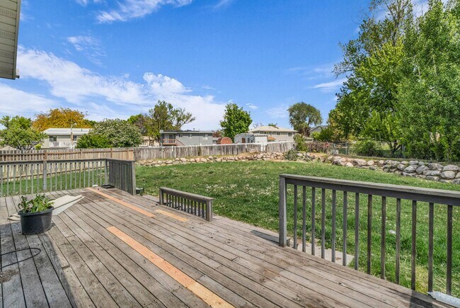 Building Photo - Charming Kaysville Home in Quiet Cul-de-Sac Near Trails