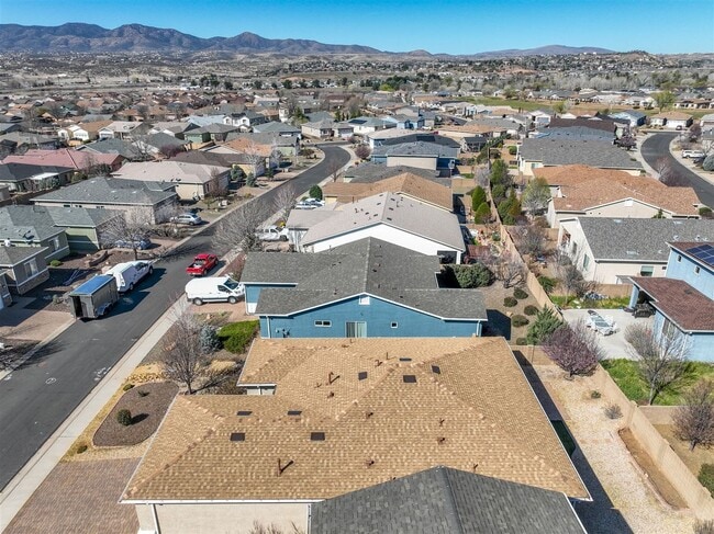 Building Photo - 3 bed 2 bath home in Quailwood!