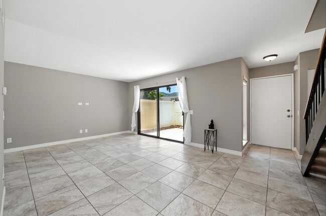 Building Photo - 28763 Conejo View Dr