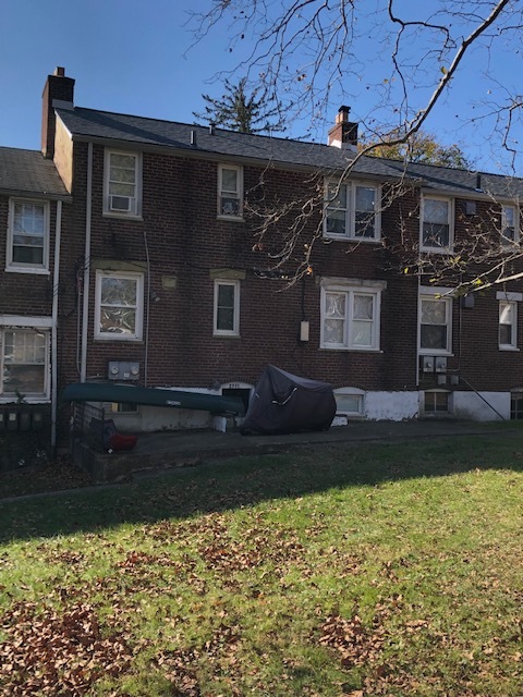 Rear Patio - 2711 W 5th St