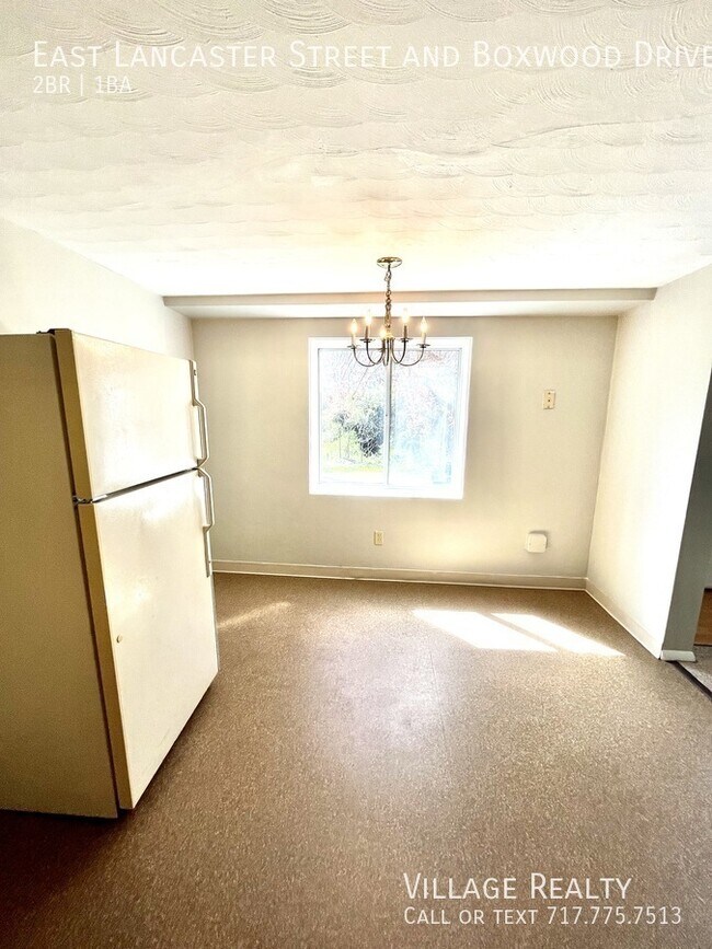 Building Photo - 308 E Lancaster St