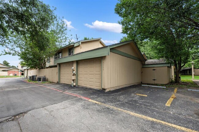 Building Photo - 9504 Quail Village Ln