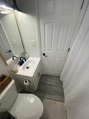 Building Photo - 3625 W Shakespeare Ave