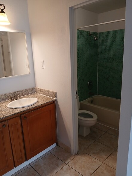 Building Photo - 8421 S Orange Blossom Trl