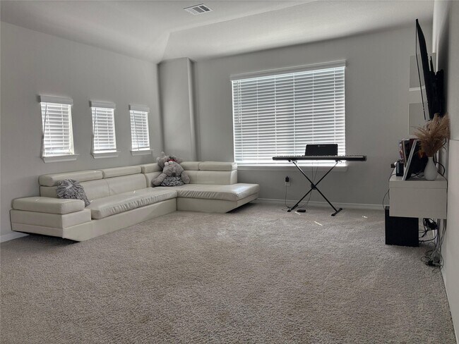 Building Photo - 3630 Windward Canyon Dr