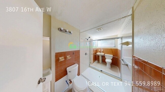 Building Photo - 3807 16th Ave W