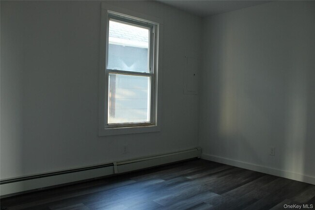 Building Photo - 188 N Hamilton St
