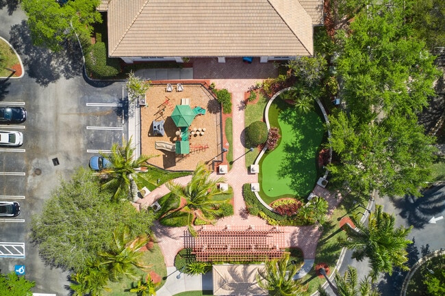 Building Photo - 9112 Myrtlewood Cir W