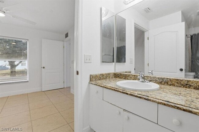 Building Photo - 2354 NW 36th Pl