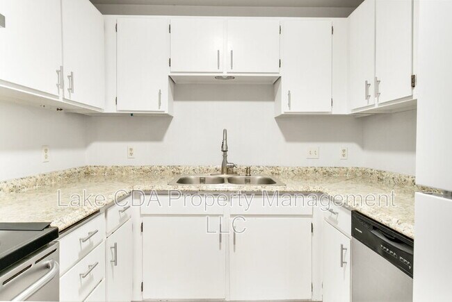 Building Photo - 1099 Woolsey Dr