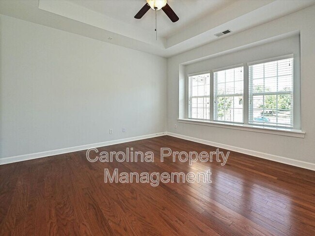 Building Photo - 14604 Monferrato Way