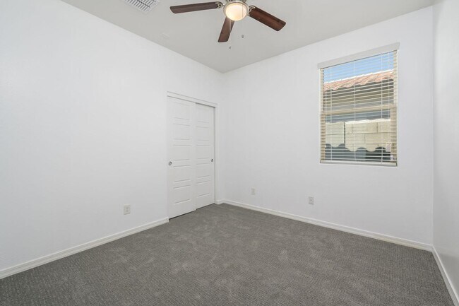 Building Photo - 8536 S 40th Glen