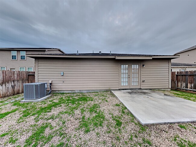 Building Photo - 22718 Klingamans Wy