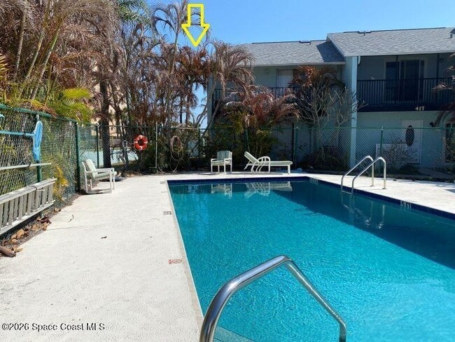 Building Photo - 403 Hayes Ave