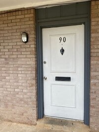 Building Photo - Spacious 1 Bed 1 Bath