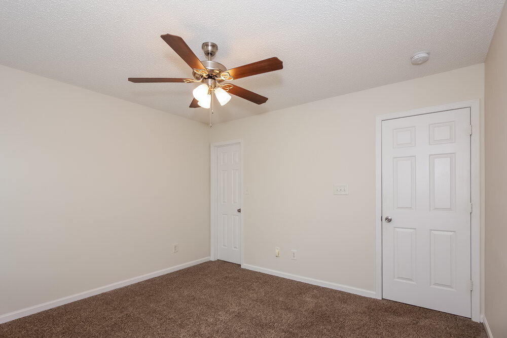 Building Photo - 2033 Stargrass Ct