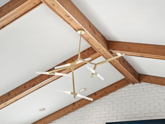 Building Photo - 3250 Chestnut Run Dr