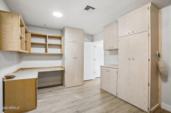 Building Photo - 12839 W Blue Bonnet Dr