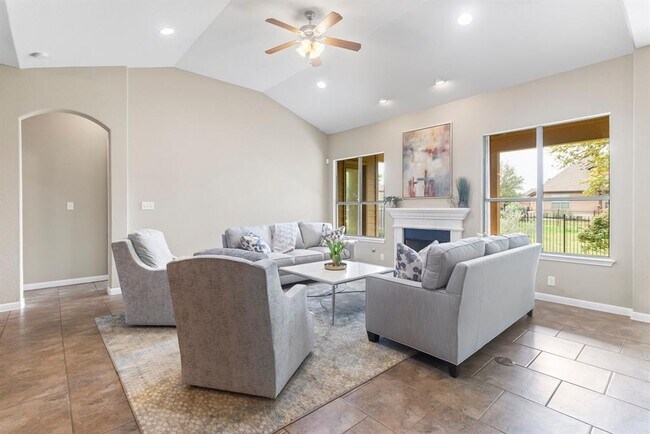Building Photo - 5401 Coral Bean Cove