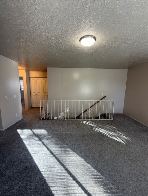 Building Photo - 537 E Acoma Rd