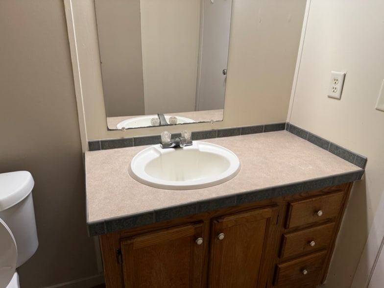 Building Photo - 236 Rosemont