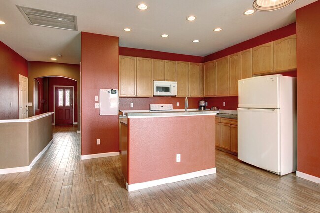 Building Photo - The Meadows of Castle Rock Ranch home w/finished basement & Mountain Views.