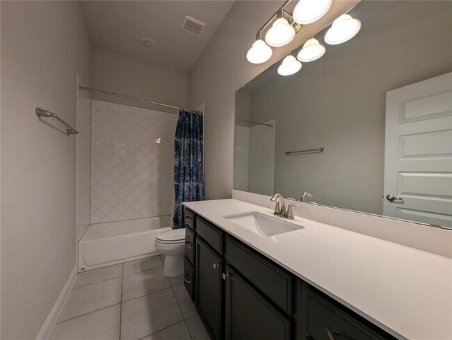 Building Photo - 3112 Bouchette Cove