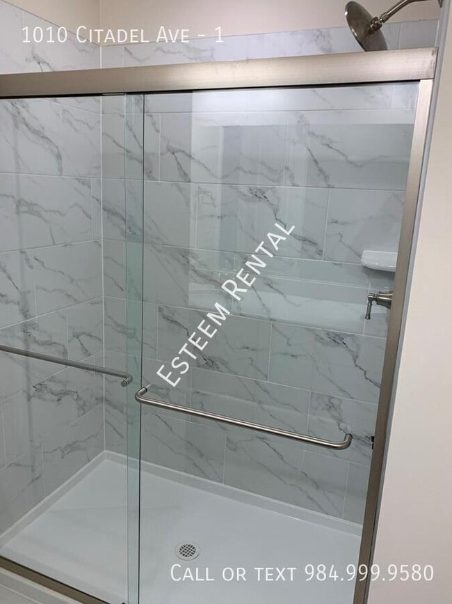 Building Photo - 1010 Citadel Ave