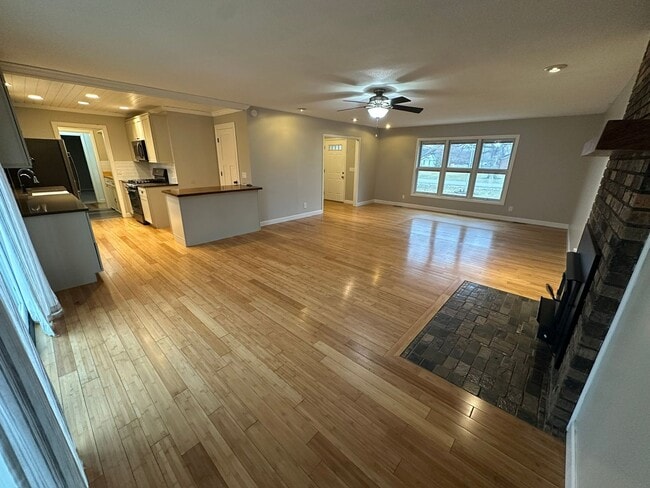 Building Photo - 3316 Annally Dr