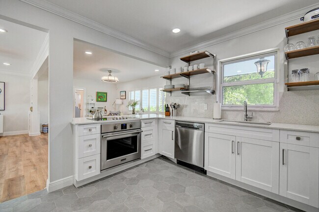 Building Photo - 309 Rilyn Dr