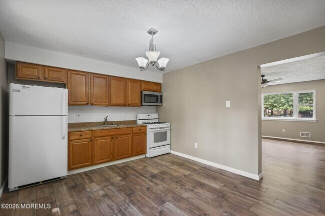 Building Photo - 1062 Cheryl Ct