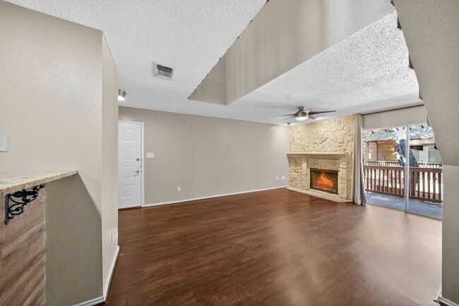 Building Photo - 4107 Medical Dr
