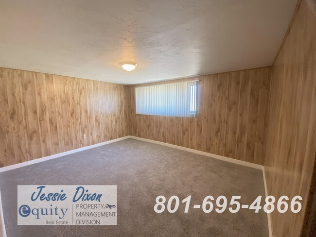 Building Photo - 5136 1250 W