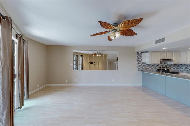 Building Photo - 426 Yacht Club Dr