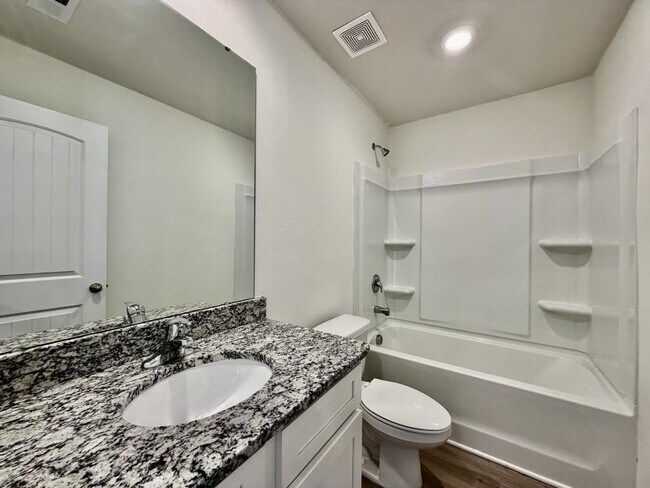 Building Photo - 3118 Maple Rdg Dr