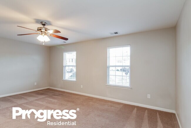 Building Photo - 320 Augustus Lane