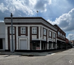 Building Photo - 703 S Madison St