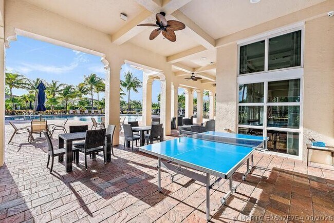 Building Photo - 102 Crab Cay Way
