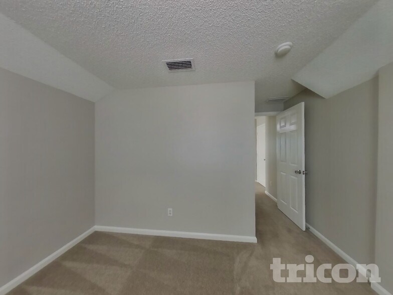 Building Photo - 12878 Dunns View Dr