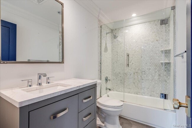 Building Photo - 95 E Main St