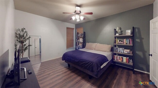 Building Photo - 6705 Rosita Oak Dr