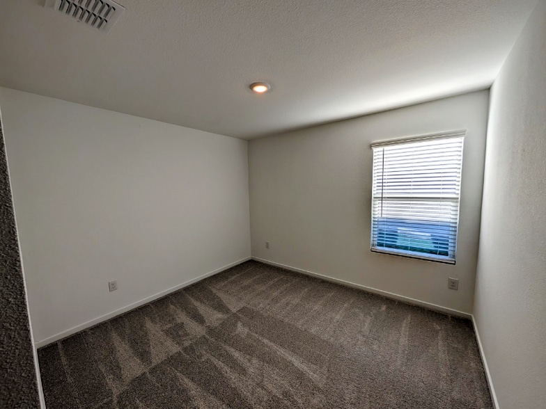 Building Photo - 11321 Rodeo Dr