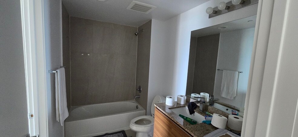 Building Photo - 60 NE 14th St