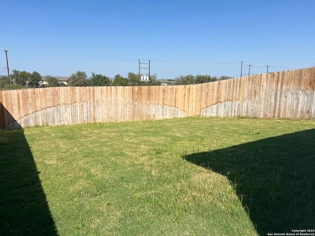 Building Photo - 121 Nespral Dr